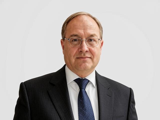 Бывший глава